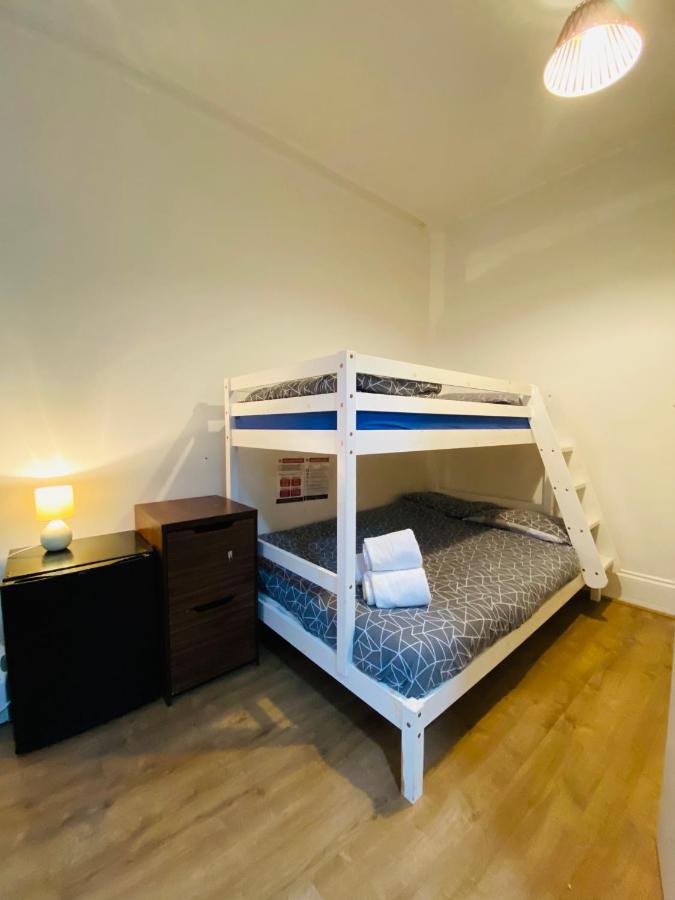Brighton Youthful Hostel.....By The Sea ภายนอก รูปภาพ